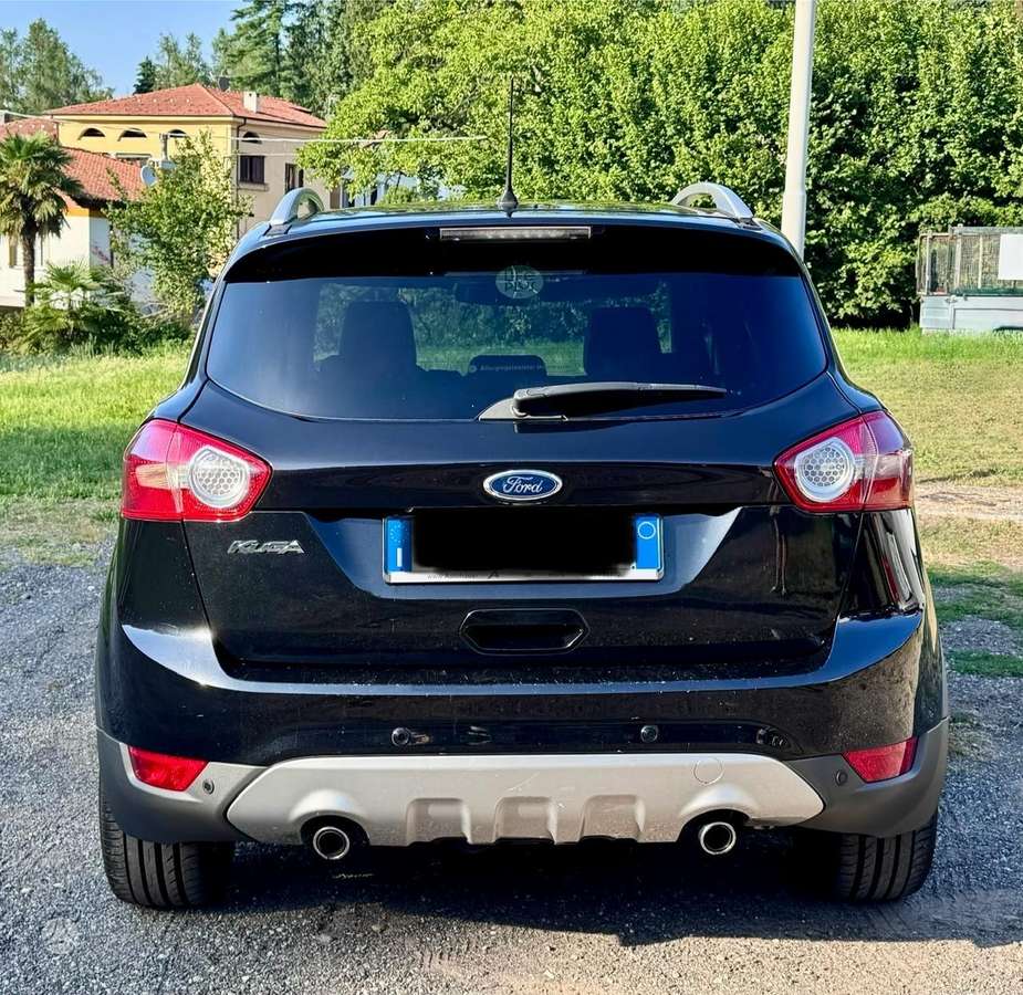 Ford Kuga 2011 — двигун 2000 cm³, 140 HP (103kW)