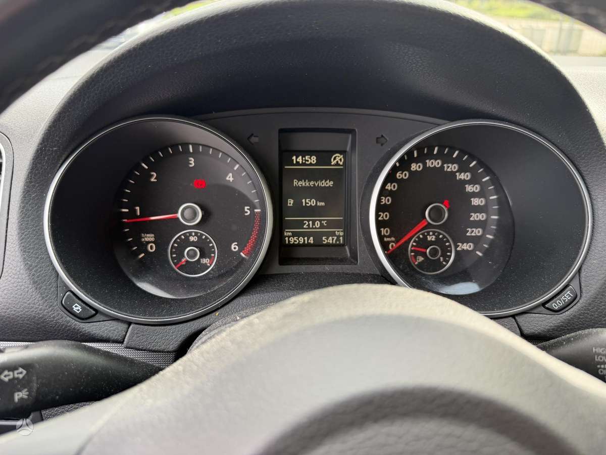Volkswagen Golf 2011 — photo 10