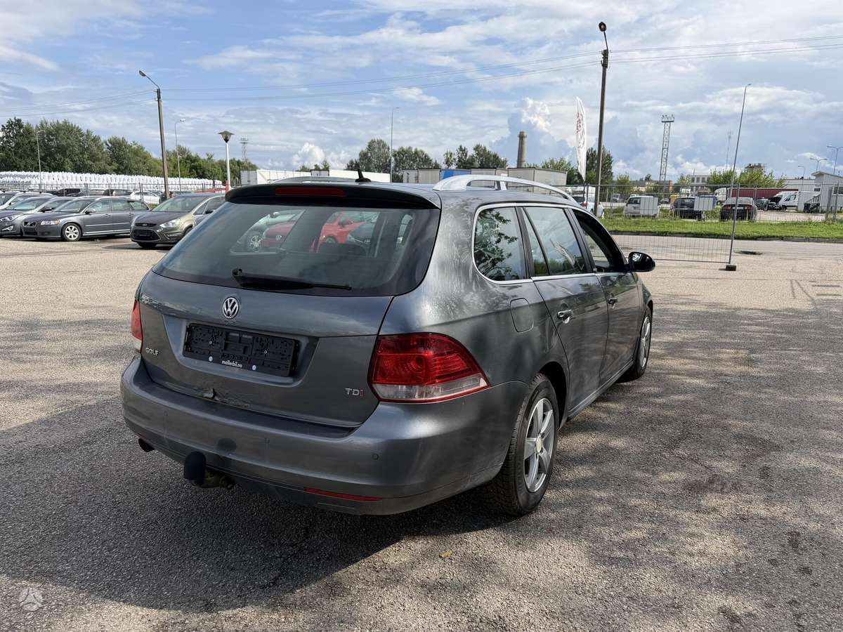 Volkswagen Golf 2011 — photo 5