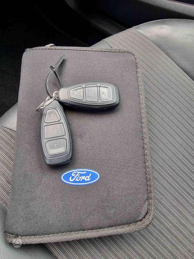 Ford Focus 2012 — фото 29