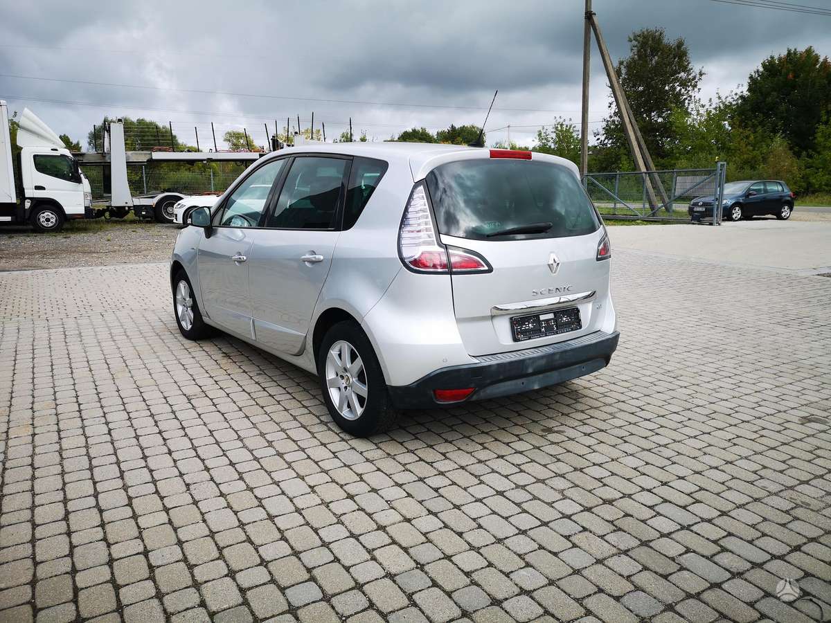 Renault Scenic 2014 — interior