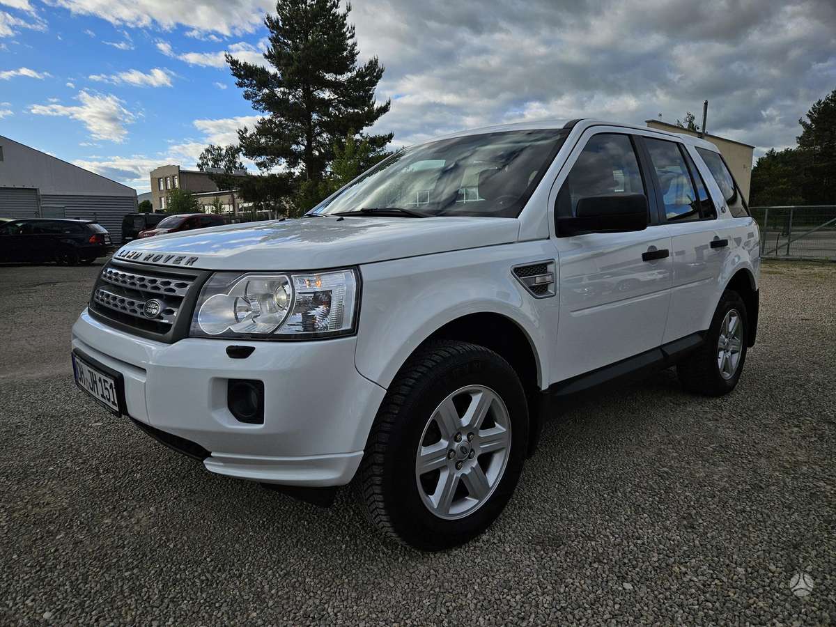 Land Rover, 2012
