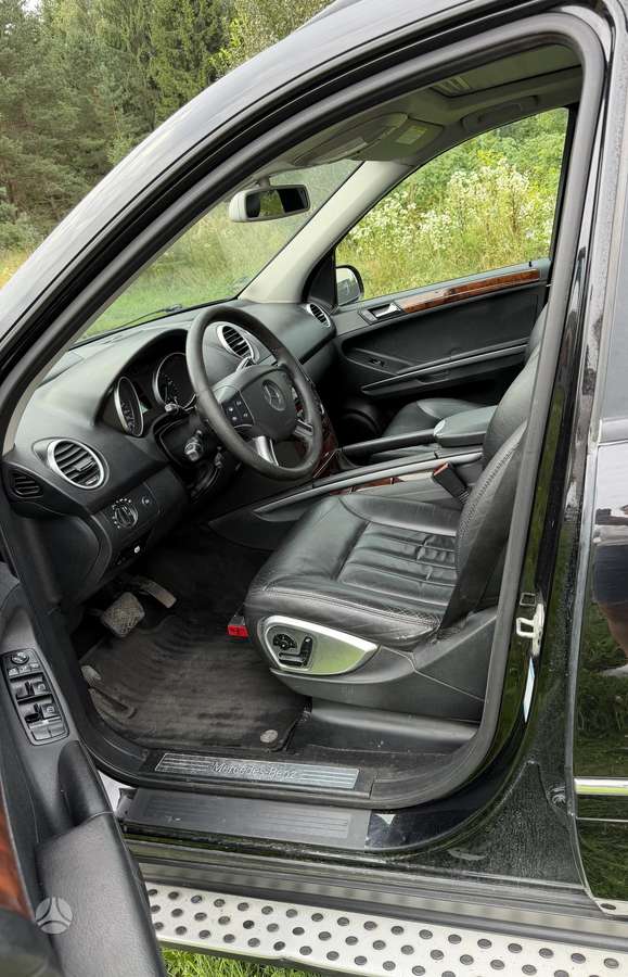Mercedes-Benz ML320 2006 — photo 8