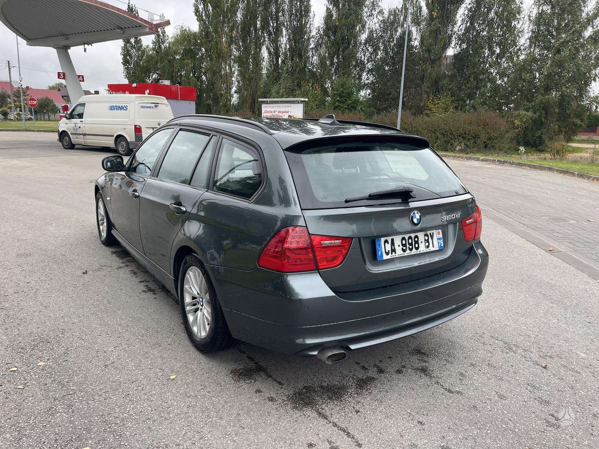BMW 320 2012 — двигун 1995 cm³, 184 HP (135kW)