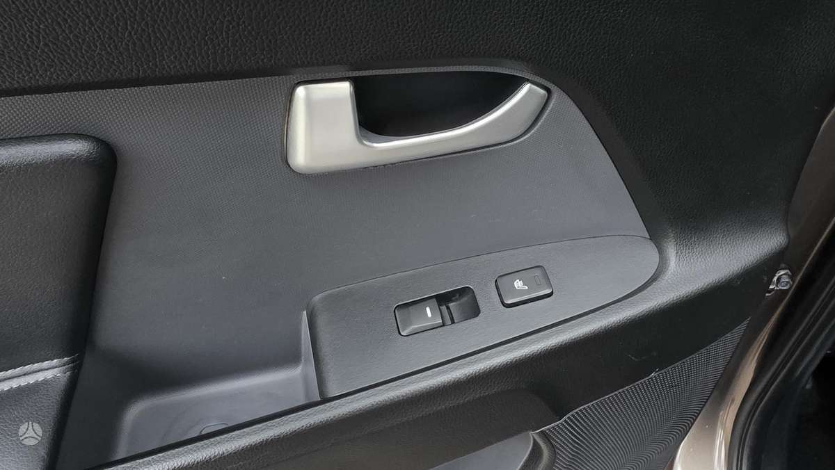 Kia Sportage 2012 — photo 32