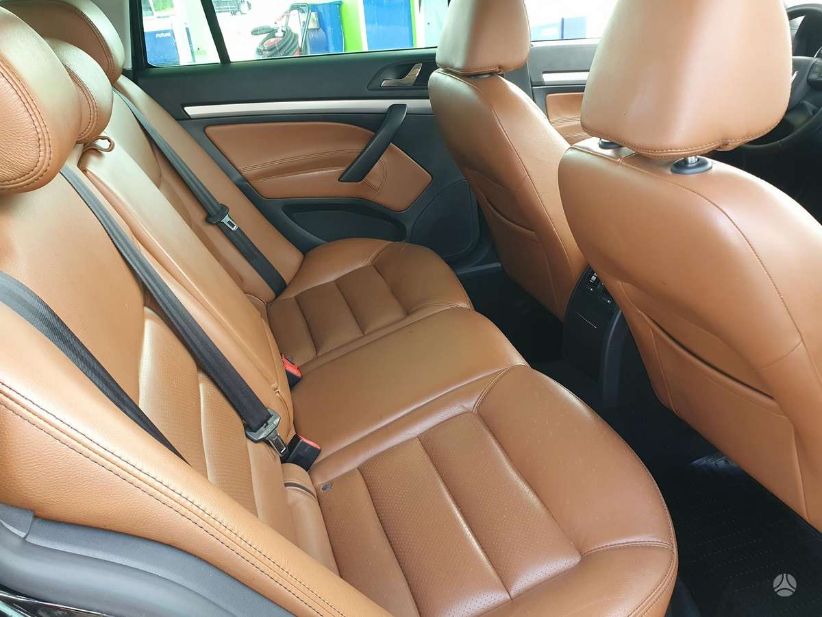 Skoda Octavia 2011 — photo 10