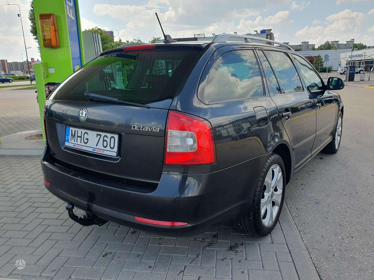 Skoda Octavia 2011 — photo 6