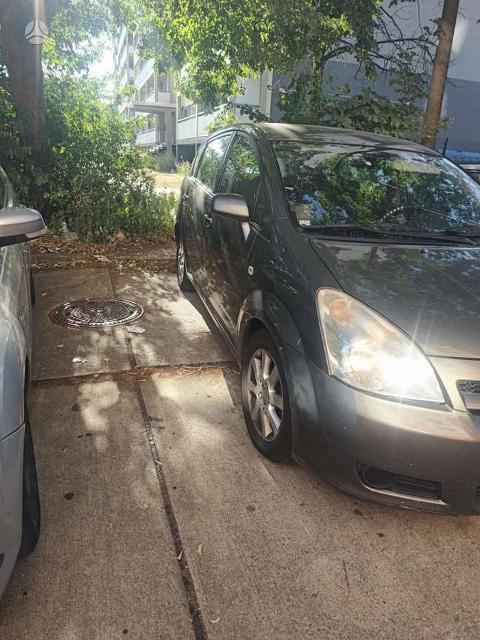 Toyota Corolla, 2005