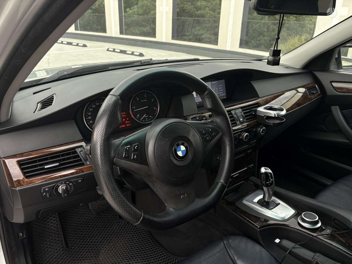 BMW 530 2007 — photo 10