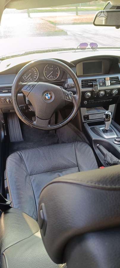 BMW 525 2008 — photo 11