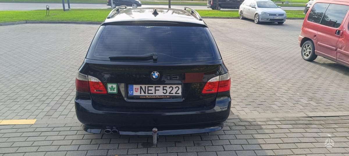 BMW 525 2008 — interior
