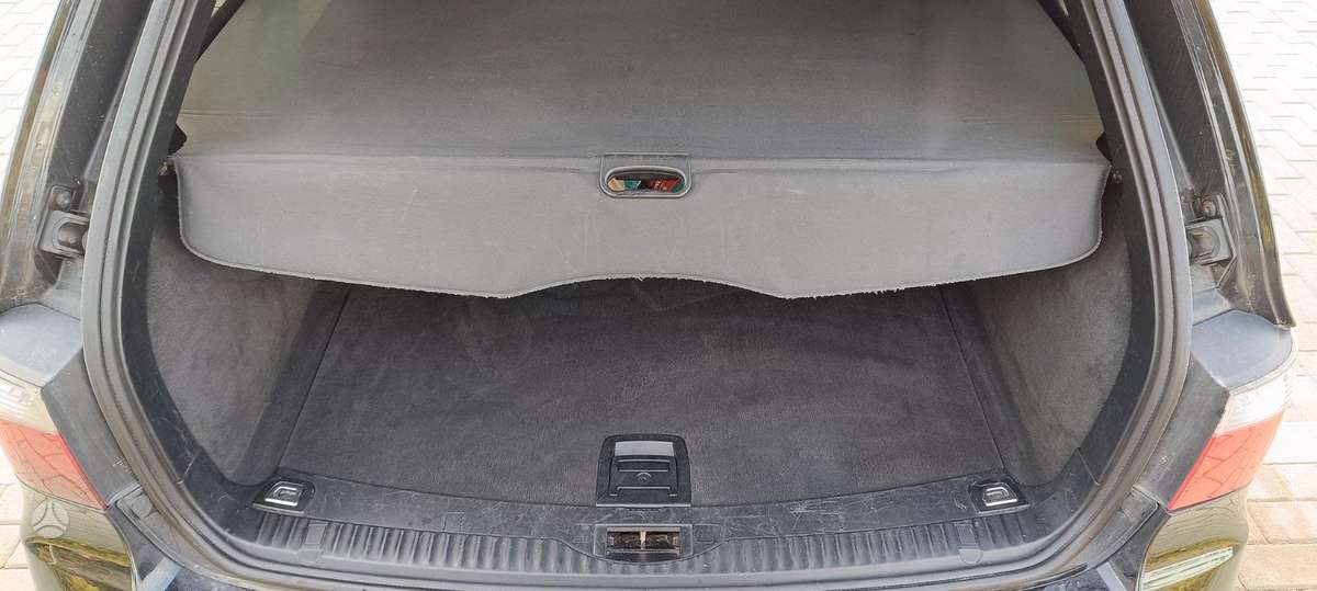 BMW 525 2008 — engine 3000 cm³, 197 HP (145kW)