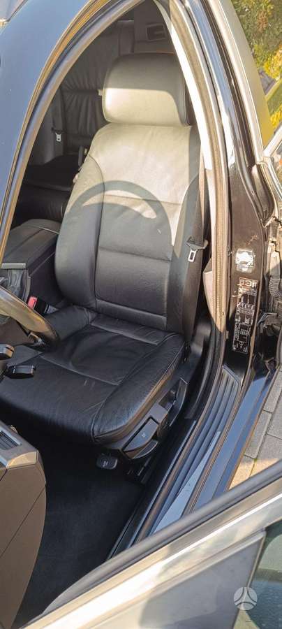 BMW 525 2008 — photo 8