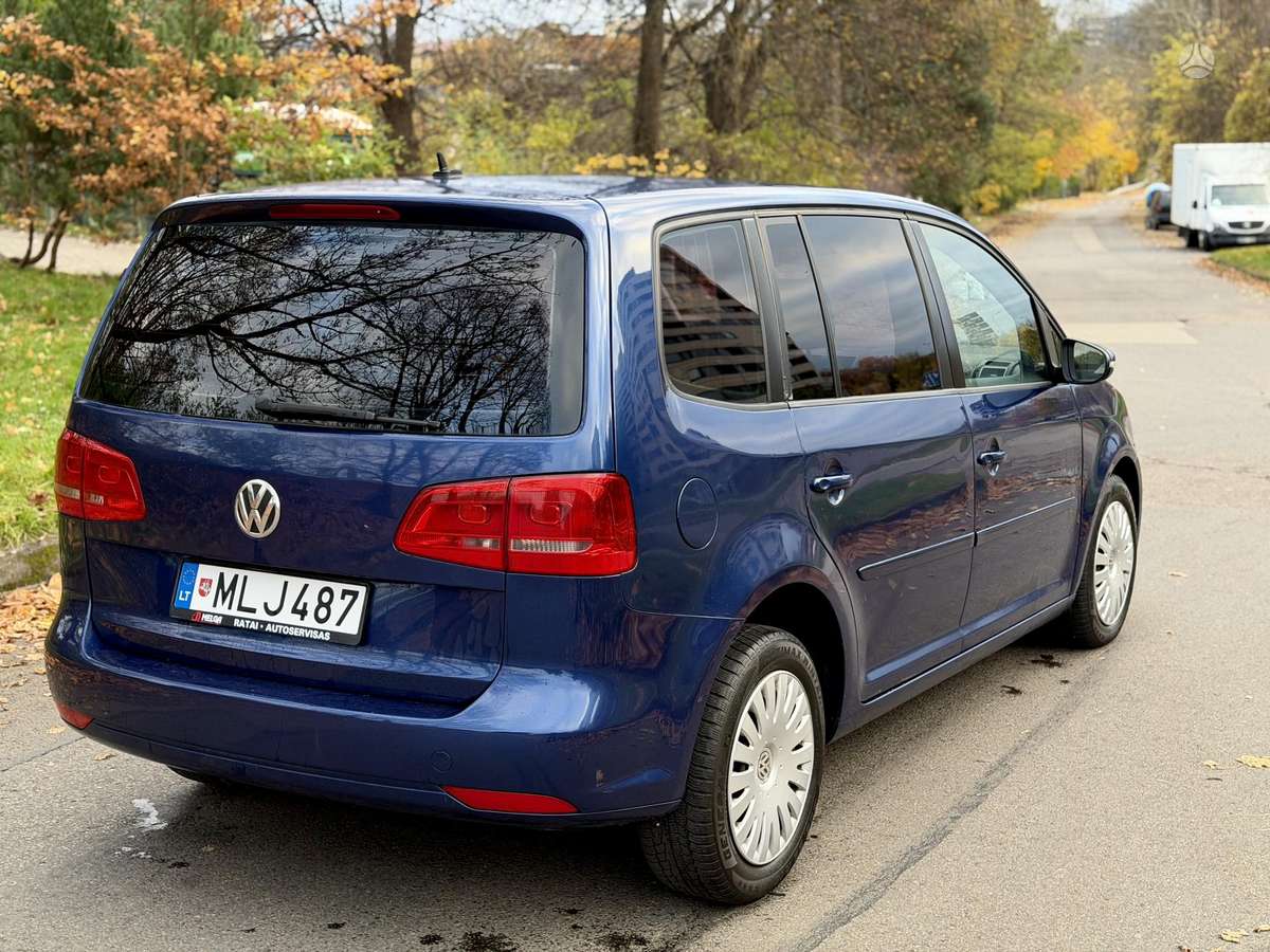 Volkswagen Touran 2012 — photo 6