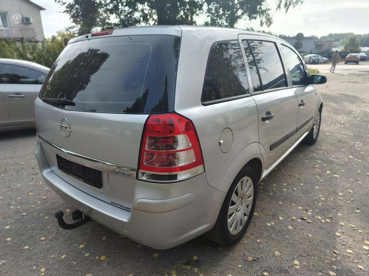 Opel Zafira 2009 — двигун 1598 cm³, 116 HP (85kW)