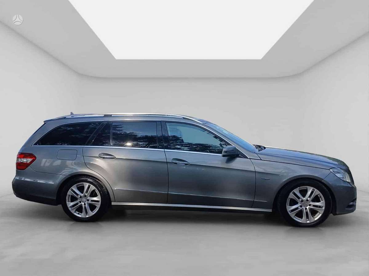 Mercedes-Benz E220 2012 — engine 2100 cm³, 136 HP (100kW)