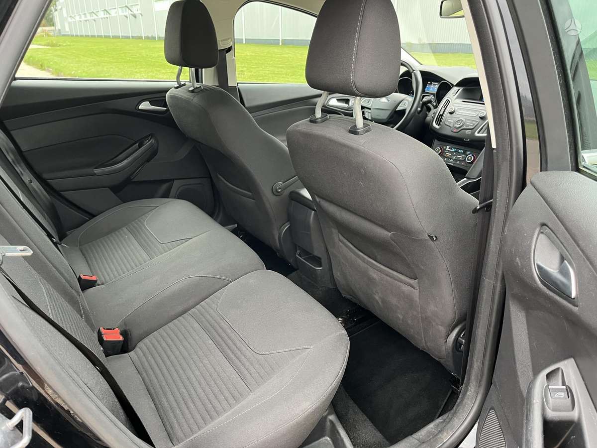 Ford Focus 2015 — photo 14