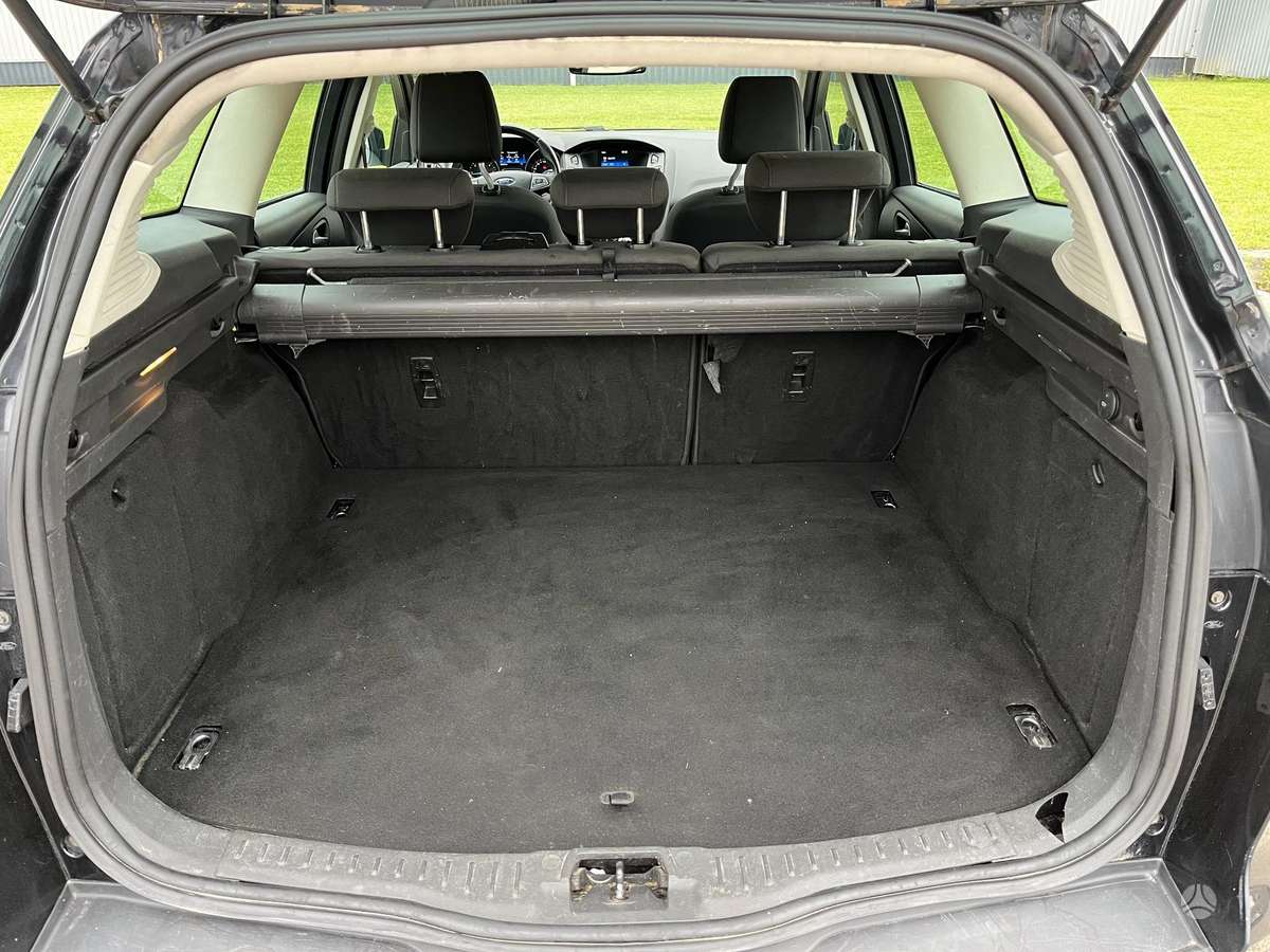 Ford Focus 2015 — photo 15