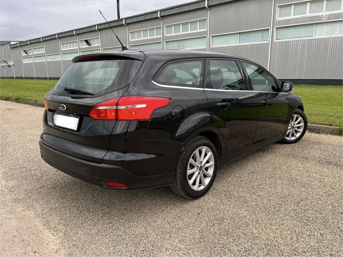 Ford Focus 2015 — engine 1499 cm³, 120 HP (88kW)