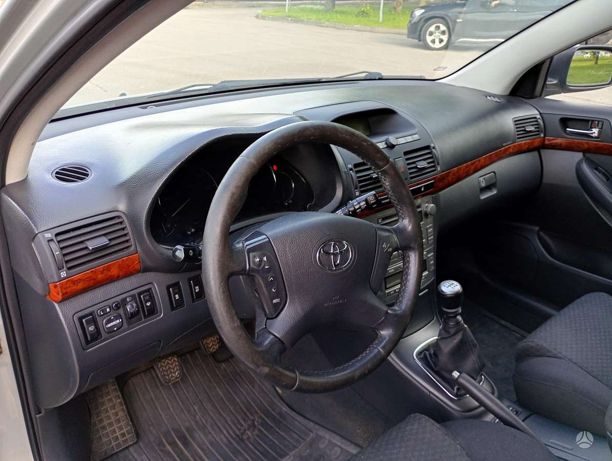 Toyota Avensis 2006 — photo 13