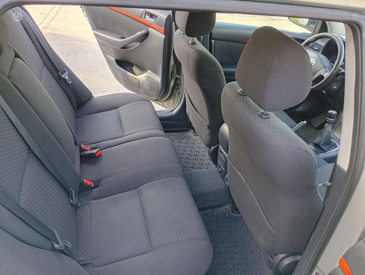 Toyota Avensis 2006 — photo 14