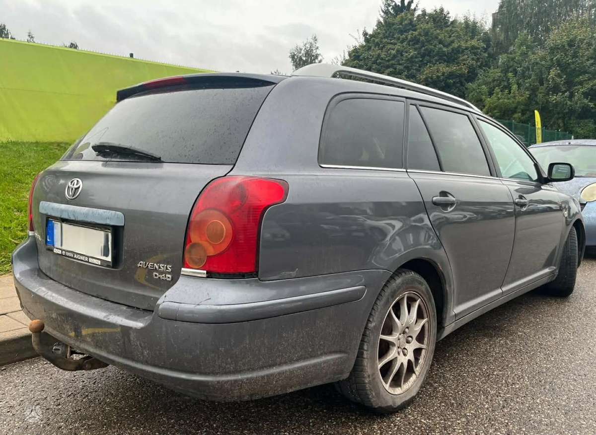 Toyota Avensis 2006 — engine 2000 cm³, 116 HP (85kW)