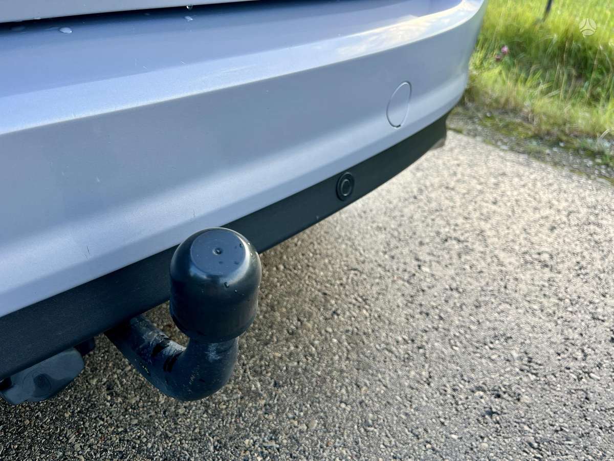 Ford Grand 2010 — photo 19