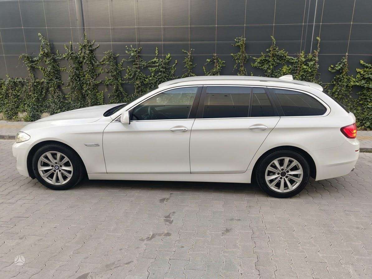 BMW 520 2012 — engine 1995 cm³, 184 HP (135kW)