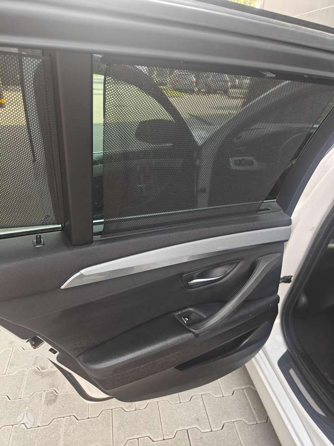 BMW 520 2012 — photo 8