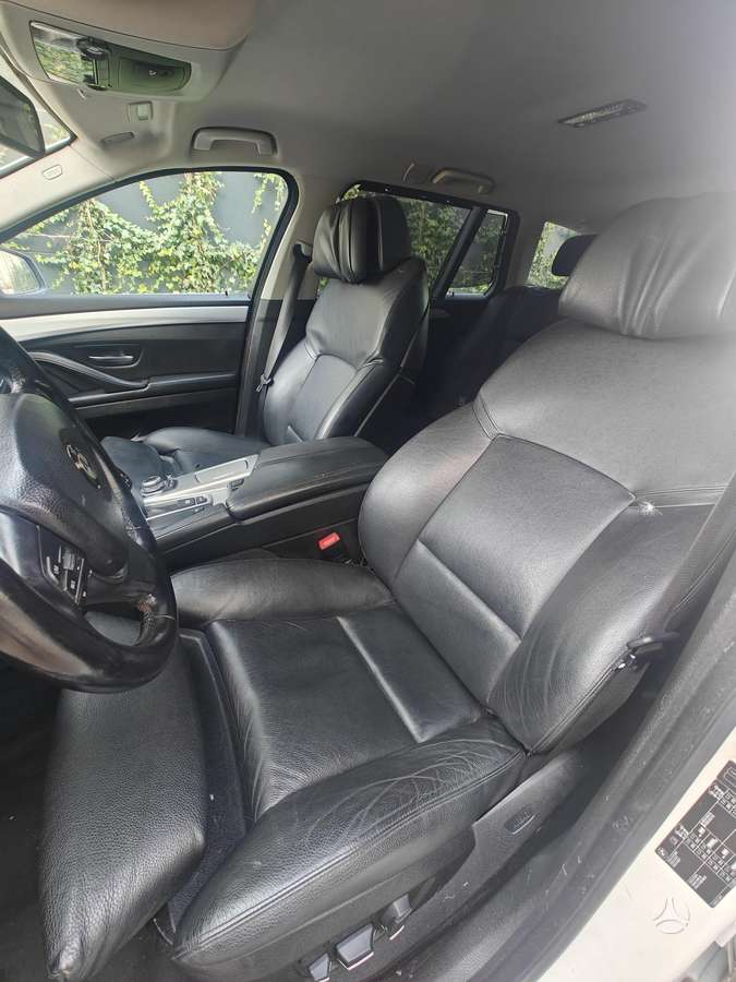 BMW 520 2012 — photo 9