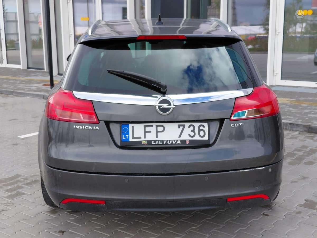 Opel Insignia 2010 — photo 5