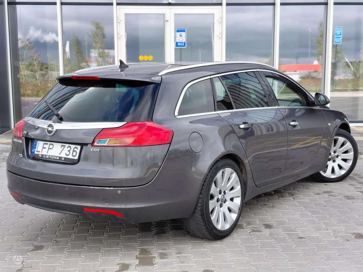 Opel Insignia 2010 — photo 6