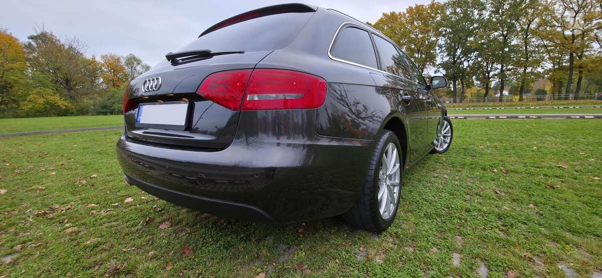 Audi A4 2009 — photo 10