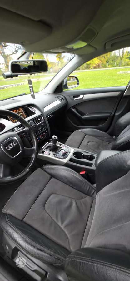 Audi A4 2009 — photo 24