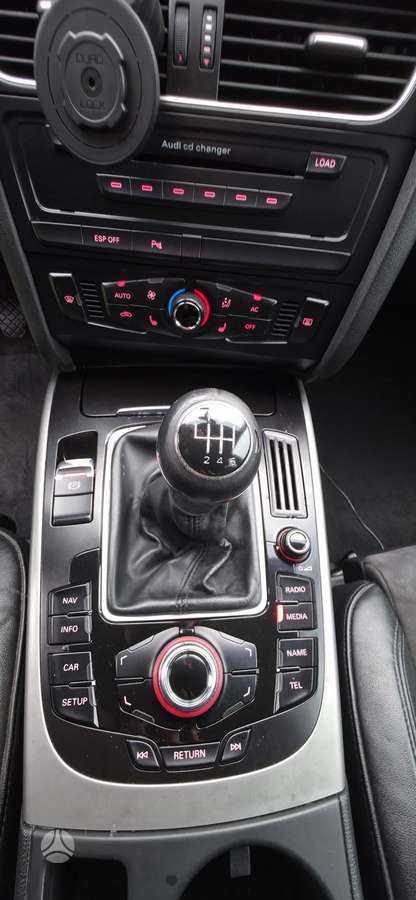 Audi A4 2009 — photo 26