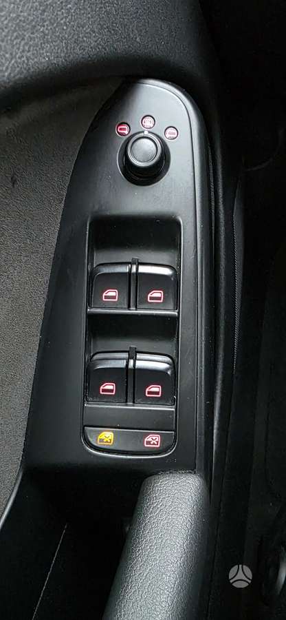 Audi A4 2009 — photo 27