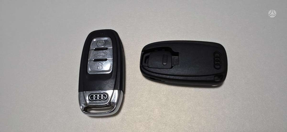 Audi A4 2009 — photo 32