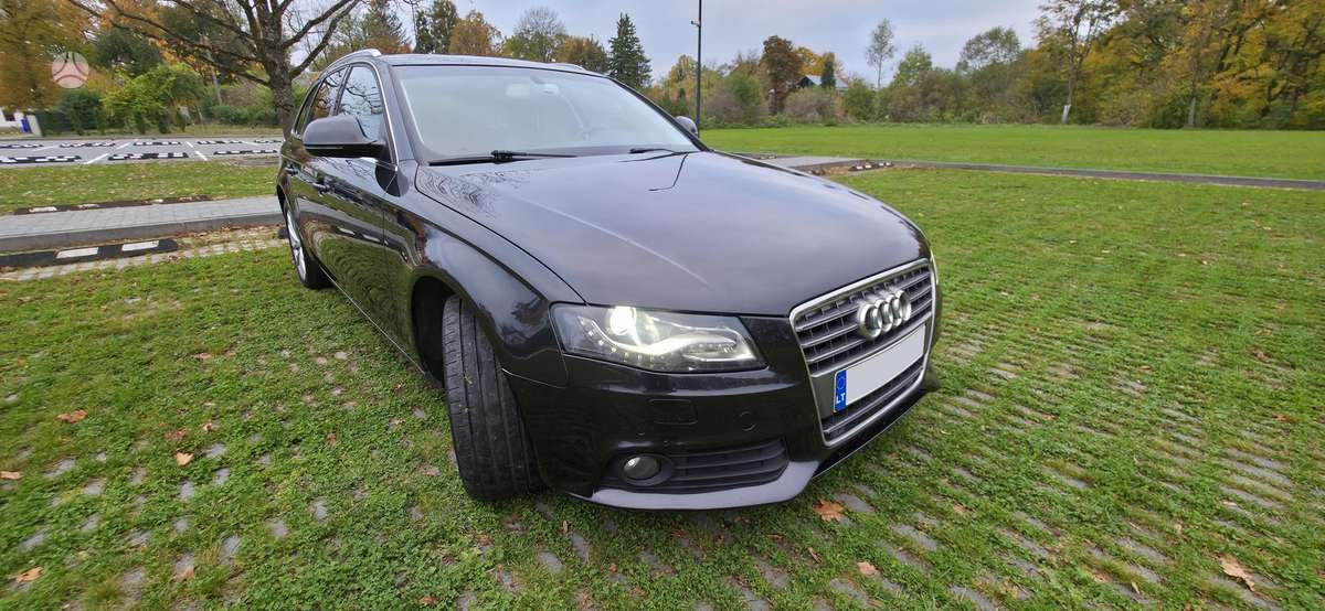 Audi A4 2009 — photo 5