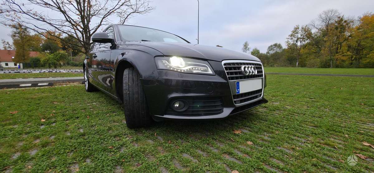 Audi A4 2009 — photo 6