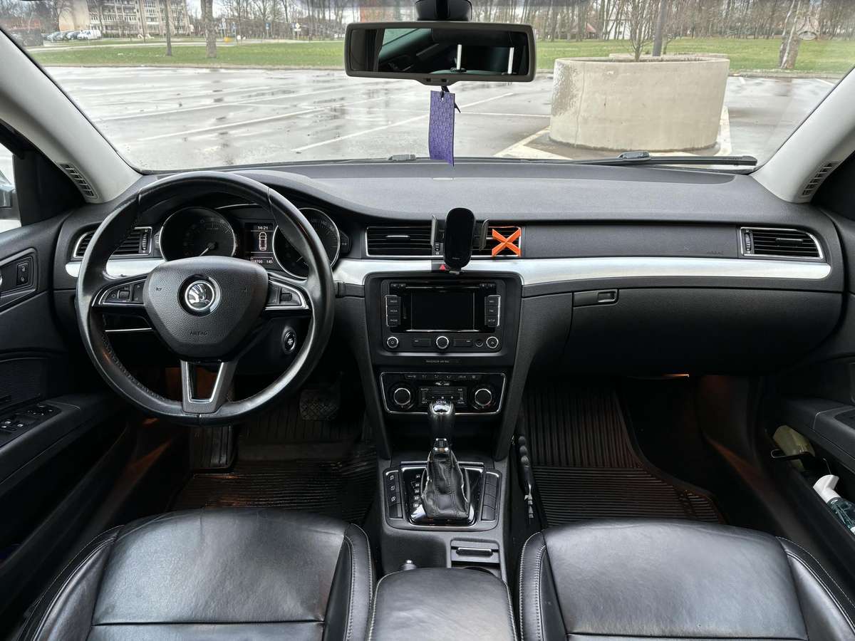 Skoda Superb 2015 — photo 7