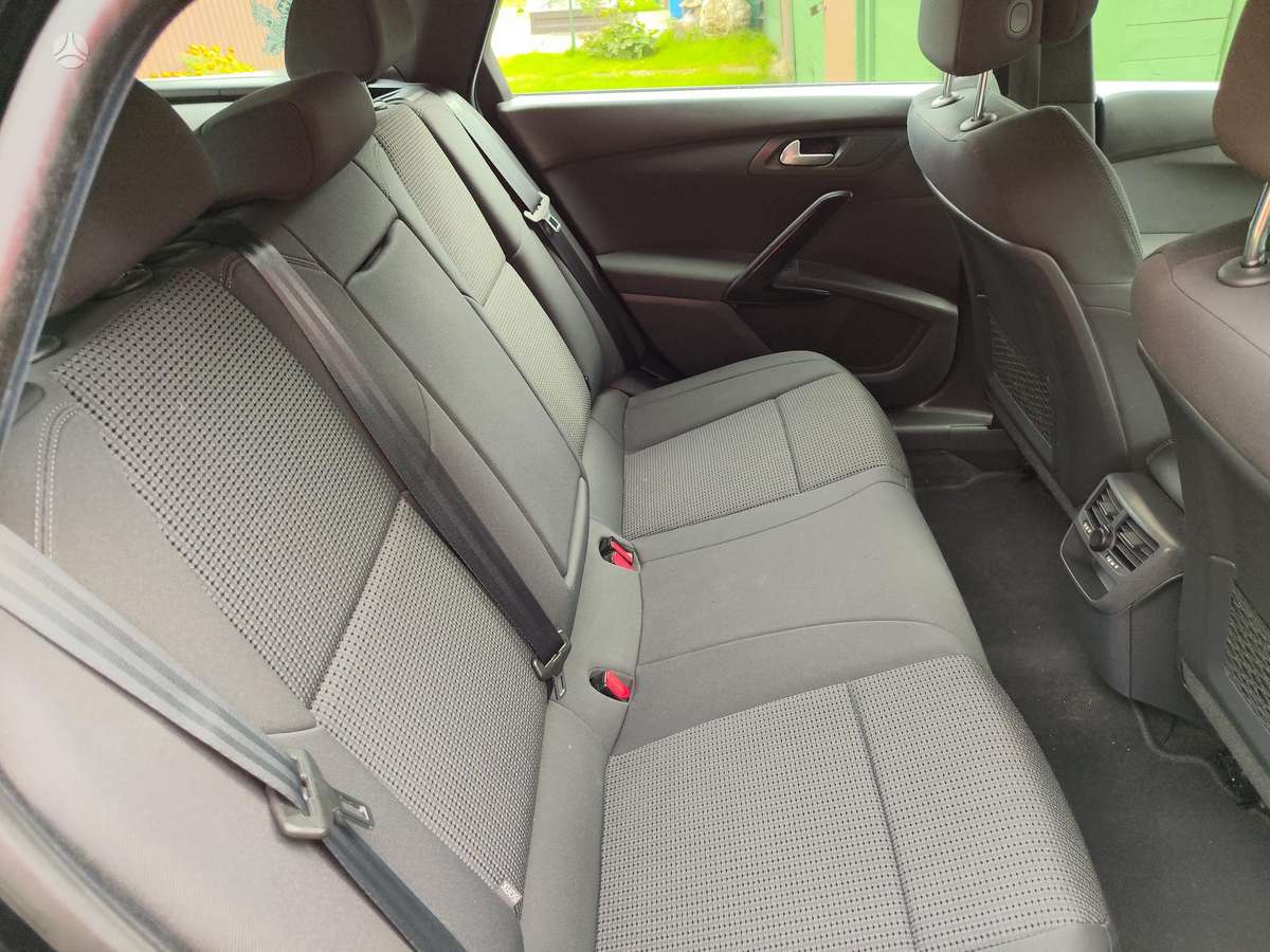 Peugeot 508 2011 — photo 10