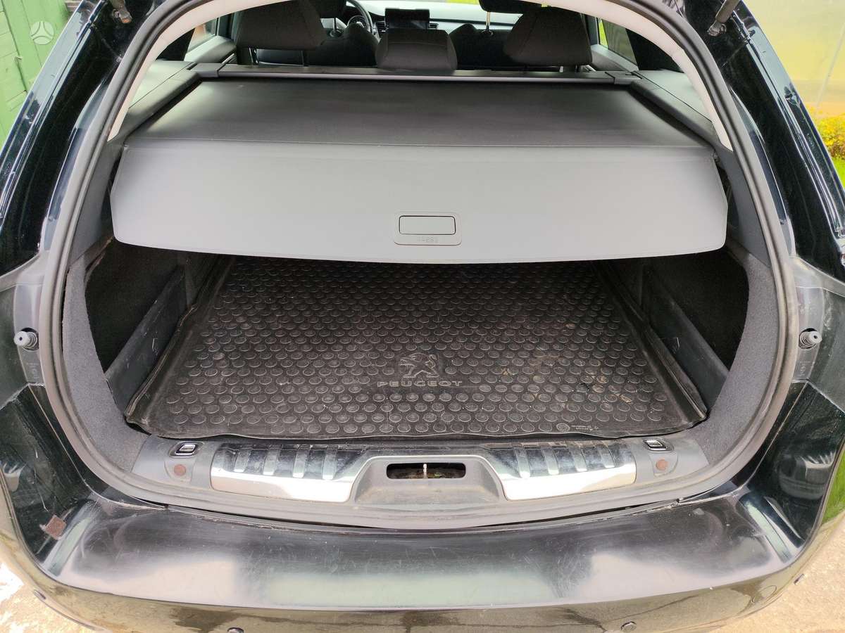 Peugeot 508 2011 — photo 8