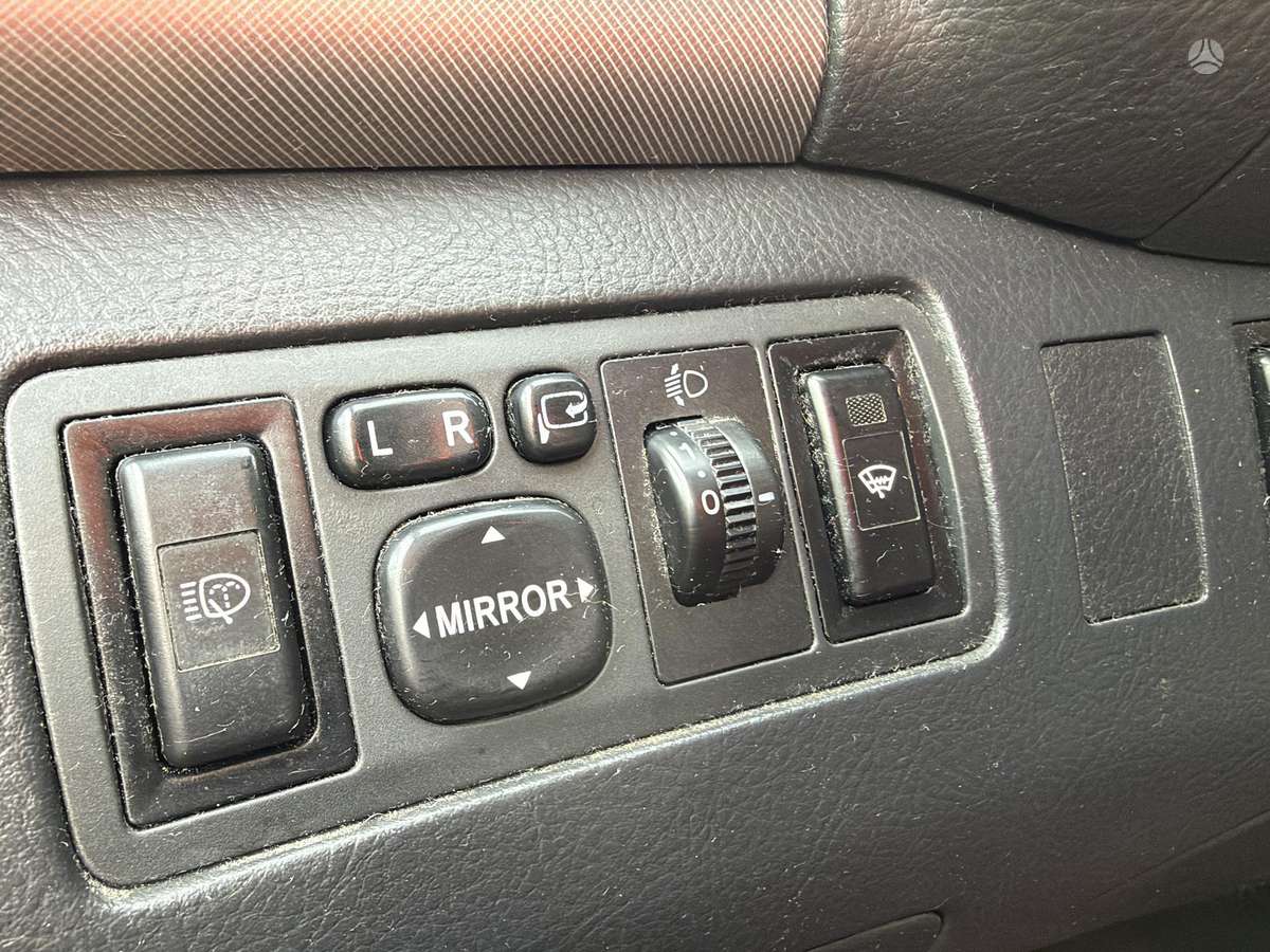 Toyota Avensis 2006 — photo 8