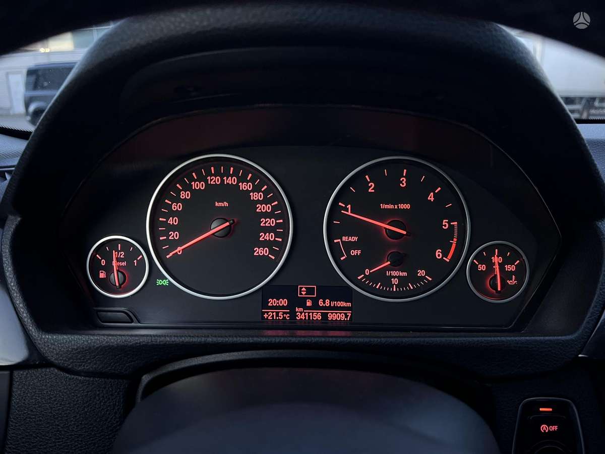 BMW 318 2012 — photo 7
