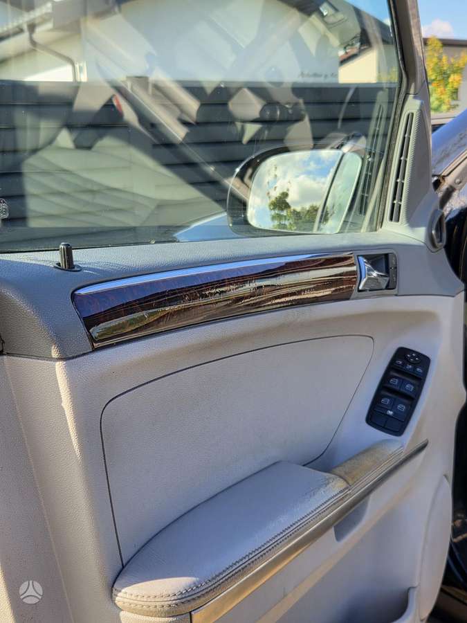 Mercedes-Benz ML320 2005 — photo 13