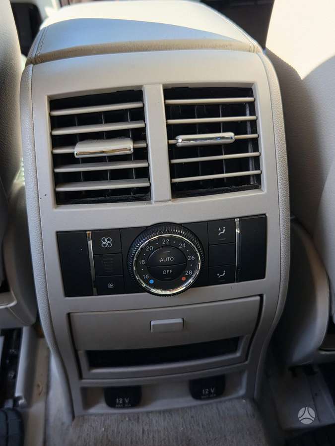Mercedes-Benz ML320 2005 — photo 16