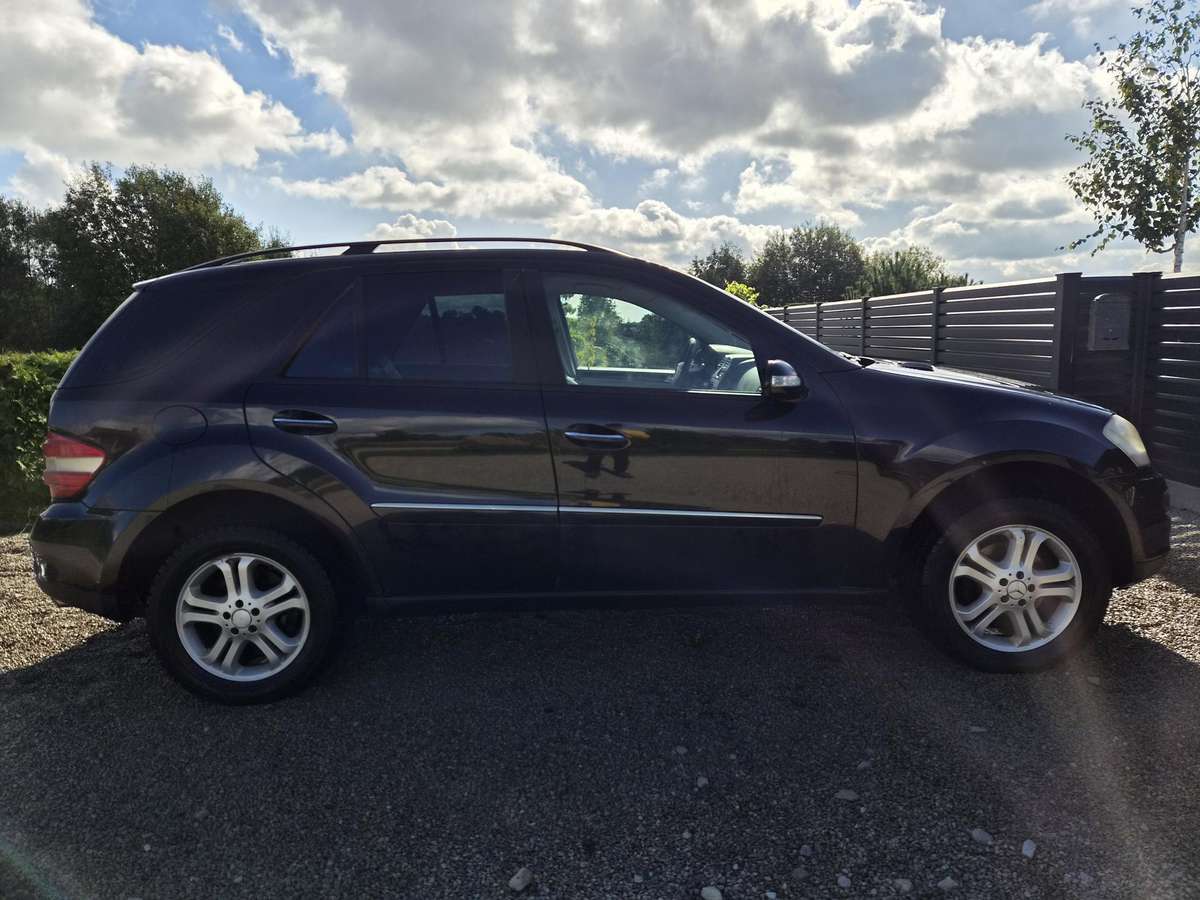 Mercedes-Benz ML320 2005 — photo 5