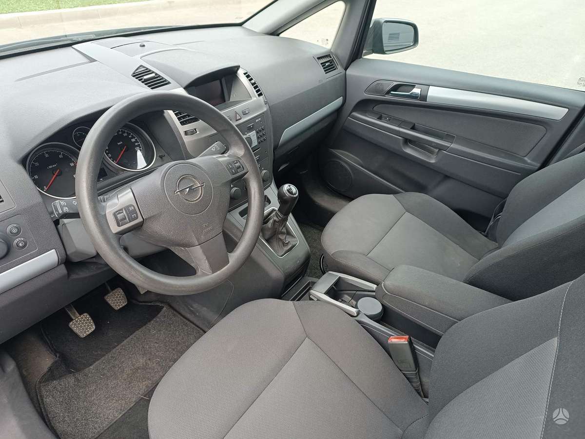 Opel Zafira 2008 — photo 14