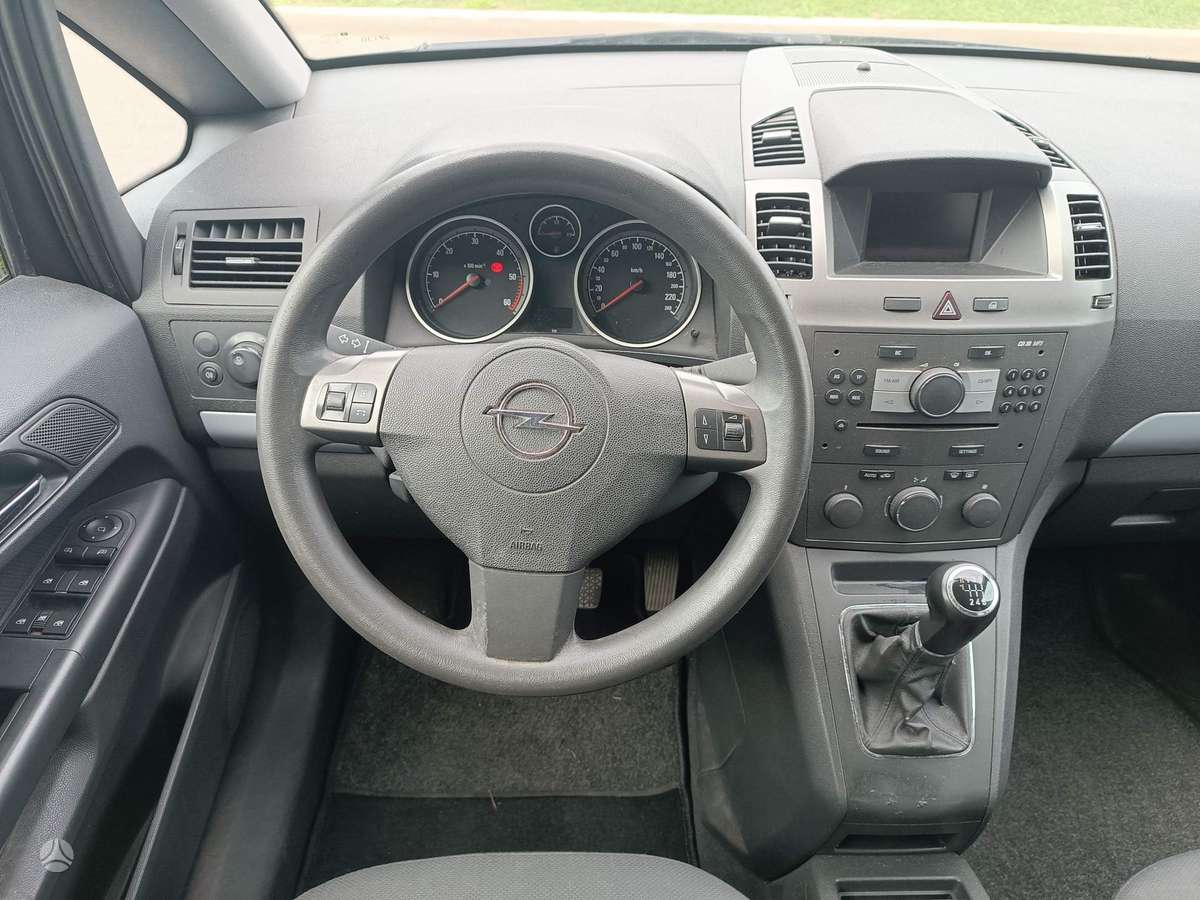 Opel Zafira 2008 — photo 16
