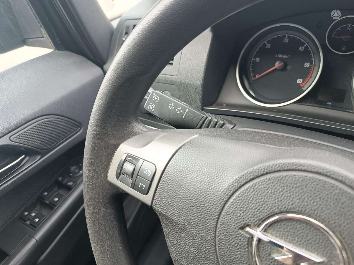 Opel Zafira 2008 — photo 20